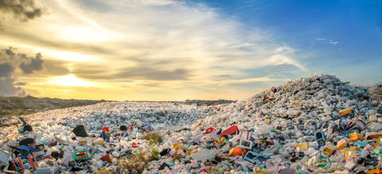 636f2addc2d50.jpg plastic-pollution-on-land-768x512.jpg